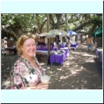 057_lahaina_banyon_crafts_georgi.jpg